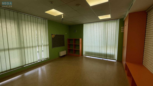 Продаж комерційної нерухомості, 334&nbsp;кв.м, под офис, <a class="location-link" href="/kiev/" title="Недвижимость Київ">Київ</a>, <a class="location-link" href="/kiev/pecherskij/" title="Недвижимость Печерський район">Печерський р-н</a>, Джона Маккейна ул., 7 (изображение 20)