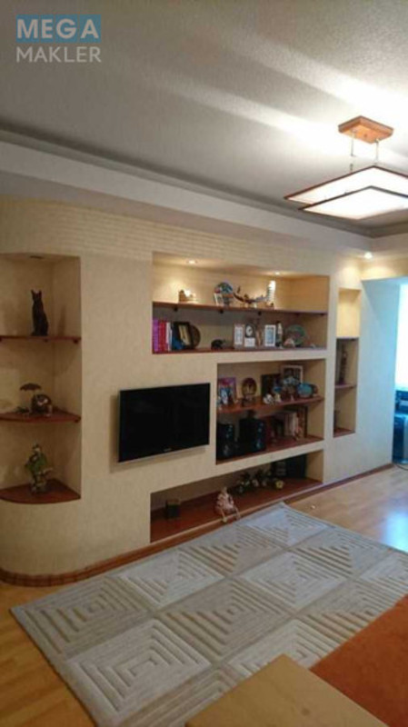 Продаж 3 кімнатної квартири (65/46/8), 2 пов. 9 пов. будинку, <a class="location-link" href="/kiev/" title="Недвижимость Київ">Київ</a>, <a class="location-link" href="/kiev/dneprovskij/" title="Недвижимость Дніпровський район">Дніпровський р-н</a>, Русановская Набережная ул., 22 (изображение 4)