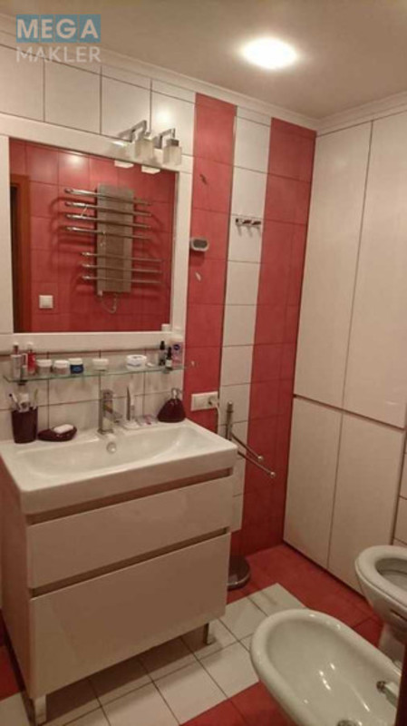 Продаж 3 кімнатної квартири (65/46/8), 2 пов. 9 пов. будинку, <a class="location-link" href="/kiev/" title="Недвижимость Київ">Київ</a>, <a class="location-link" href="/kiev/dneprovskij/" title="Недвижимость Дніпровський район">Дніпровський р-н</a>, Русановская Набережная ул., 22 (изображение 6)
