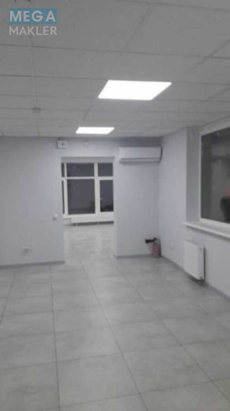 Продаж комерційної нерухомості, 118,50 кв.м, под офис, <a class="location-link" href="/kiev/" title="Недвижимость Київ">Київ</a>, <a class="location-link" href="/kiev/darnickij/" title="Недвижимость Дарницький район">Дарницький р-н</a>, Александра Мишуги ул., 10 (изображение 7)