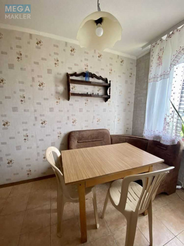 Оренда 1 кімнатної квартири, <a class="location-link" href="/kiev/" title="Недвижимость Київ">Київ</a>, <a class="location-link" href="/kiev/dneprovskij/" title="Недвижимость Дніпровський район">Дніпровський р-н</a>, Пражская ул., 18a (изображение 2)