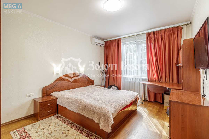 Продаж 3 кімнатної квартири (90/51/12,4), 6 пов. 14 пов. будинку, <a class="location-link" href="/kiev/" title="Недвижимость Київ">Київ</a>, <a class="location-link" href="/kiev/svyatoshinskij/" title="Недвижимость Святошинський район">Святошинський р-н</a>, Перемоги просп., 125 (изображение 4)