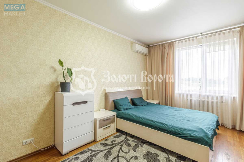 Продаж 3 кімнатної квартири (90/51/12,4), 6 пов. 14 пов. будинку, <a class="location-link" href="/kiev/" title="Недвижимость Київ">Київ</a>, <a class="location-link" href="/kiev/svyatoshinskij/" title="Недвижимость Святошинський район">Святошинський р-н</a>, Перемоги просп., 125 (изображение 8)
