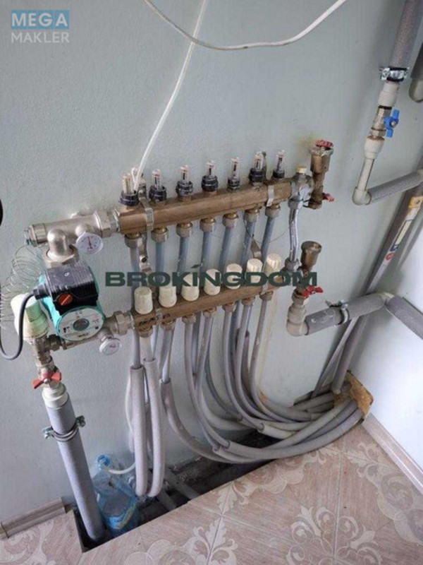 Продаж дома, 2&nbsp;поверху, 123,60&nbsp;кв.м, 3&nbsp;кімнати, ділянка 6&nbsp;соток, <a class="location-link" href="/brovary/" title="Недвижимость Бровари">Бровари</a>, Дмитрия Янченко вул., 4Д (изображение 6)