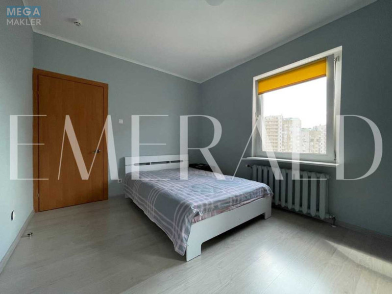 Продаж 2 кімнатної квартири (73,4/29,6/14,1), 19 пов. 22 пов. будинку, <a class="location-link" href="/kiev/" title="Недвижимость Київ">Київ</a>, <a class="location-link" href="/kiev/darnickij/" title="Недвижимость Дарницький район">Дарницький р-н</a>, Урловская ул., 30 (изображение 2)