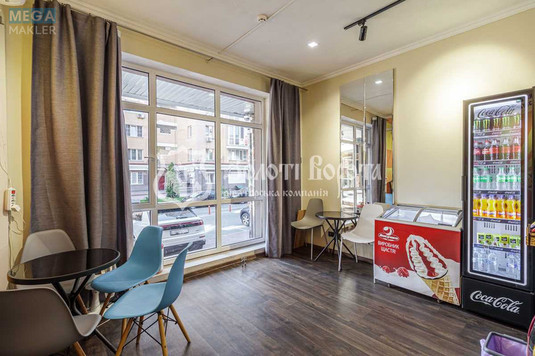 Продаж комерційної нерухомості, 20&nbsp;кв.м, <a class="location-link" href="/kiev/" title="Недвижимость Київ">Київ</a>, <a class="location-link" href="/kiev/obolonskij/" title="Недвижимость Оболонський район">Оболонський р-н</a>, Оболонська Набережна вул., 11 (изображение 2)