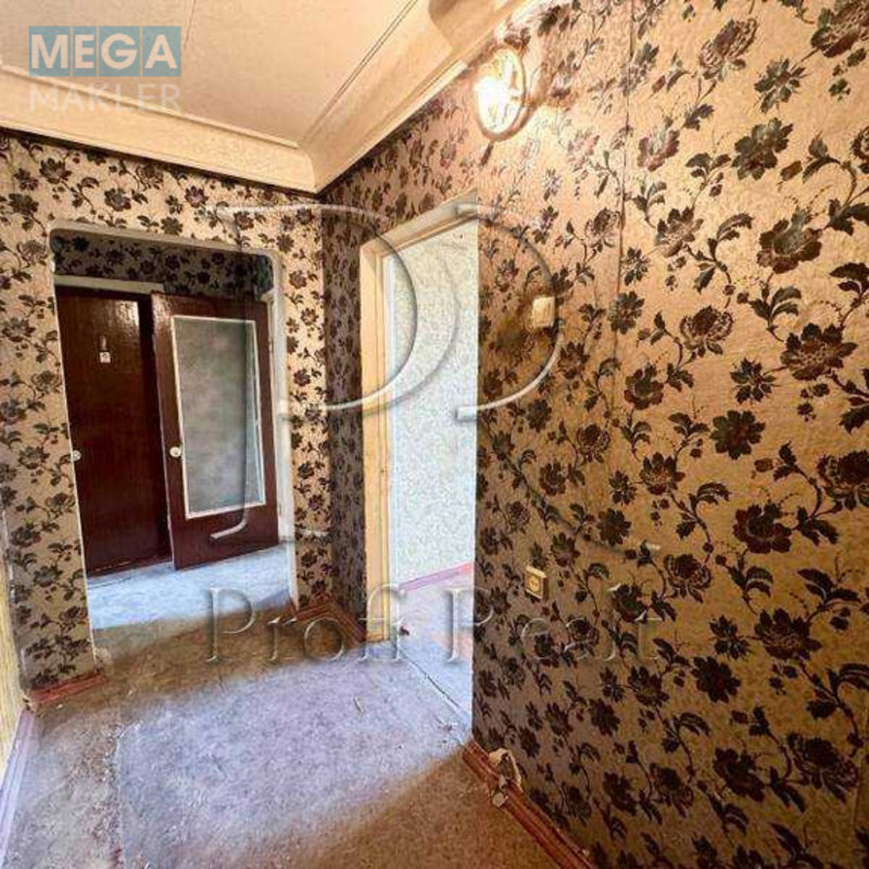 Продаж 2 кімнатної квартири (54/34/8), 6 пов. 9 пов. будинку, <a class="location-link" href="/kiev/" title="Недвижимость Київ">Київ</a>, <a class="location-link" href="/kiev/svyatoshinskij/" title="Недвижимость Святошинський район">Святошинський р-н</a>, Кольцова бульвар, 18 (изображение 8)