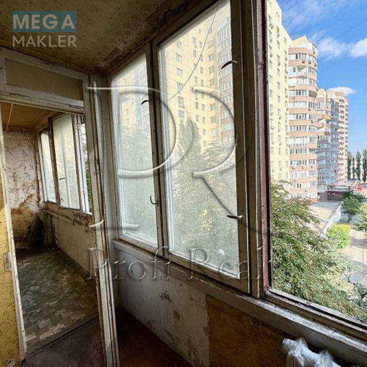 Продаж 2 кімнатної квартири (54/34/8), 6 пов. 9 пов. будинку, <a class="location-link" href="/kiev/" title="Недвижимость Київ">Київ</a>, <a class="location-link" href="/kiev/svyatoshinskij/" title="Недвижимость Святошинський район">Святошинський р-н</a>, Кольцова бульвар, 18 (изображение 13)