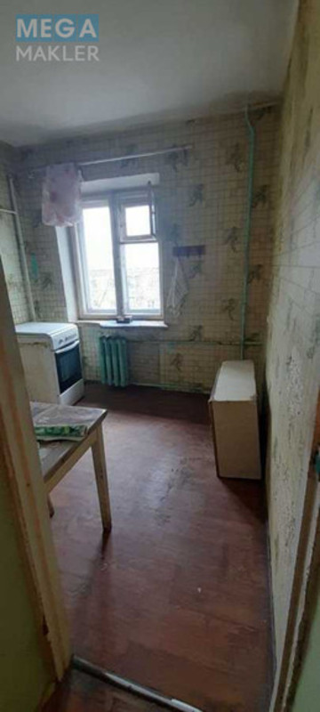 Продаж 2 кімнатної квартири (43/27/6), 5 пов. 5 пов. будинку, <a class="location-link" href="/kiev/" title="Недвижимость Київ">Київ</a>, <a class="location-link" href="/kiev/shevchenkovskij/" title="Недвижимость Шевченківський район">Шевченківський р-н</a>, Олени Теліги вул., 37в (изображение 11)