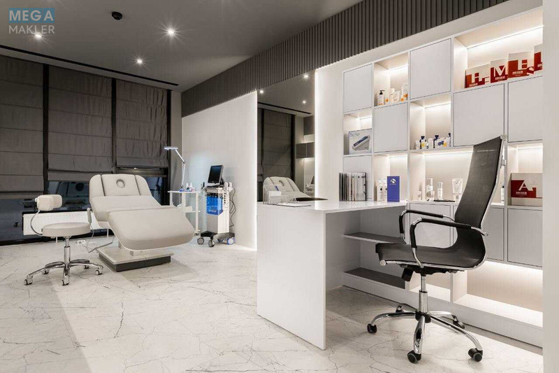 Продаж комерційної нерухомості, 258&nbsp;кв.м, <a class="location-link" href="/kiev/" title="Недвижимость Київ">Київ</a>, <a class="location-link" href="/kiev/pecherskij/" title="Недвижимость Печерський район">Печерський р-н</a>, Джона Маккейна вул., 1 (изображение 3)