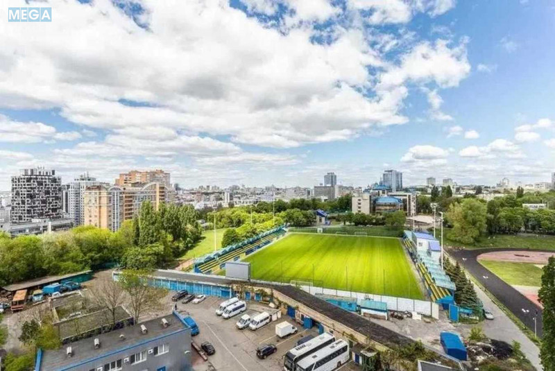 Оренда 3 кімнатної квартири, <a class="location-link" href="/kiev/" title="Недвижимость Київ">Київ</a>, <a class="location-link" href="/kiev/pecherskij/" title="Недвижимость Печерський район">Печерський р-н</a>, Лабораторный пер., 7 (изображение 3)