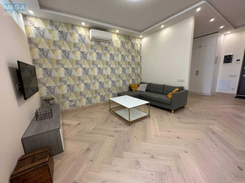 Оренда 3 кімнатної квартири, <a class="location-link" href="/kiev/" title="Недвижимость Київ">Київ</a>, <a class="location-link" href="/kiev/pecherskij/" title="Недвижимость Печерський район">Печерський р-н</a>, Лабораторный пер., 7 (изображение 5)