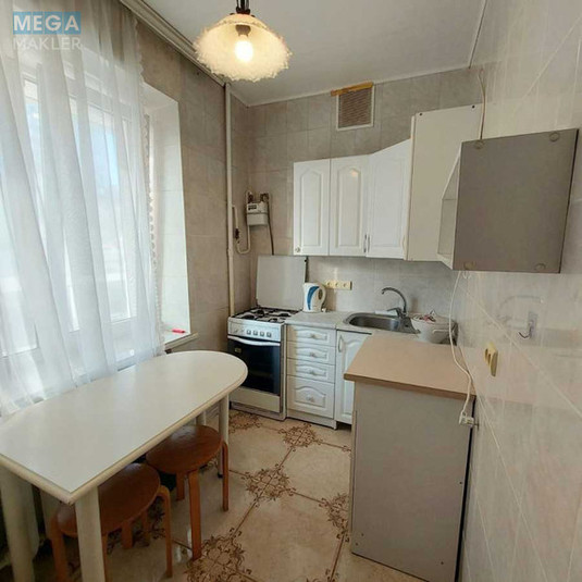 Оренда 2 кімнатної квартири, <a class="location-link" href="/kiev/" title="Недвижимость Київ">Київ</a>, <a class="location-link" href="/kiev/shevchenkovskij/" title="Недвижимость Шевченківський район">Шевченківський р-н</a>, Олеся Гончара вул., 47 (изображение 5)