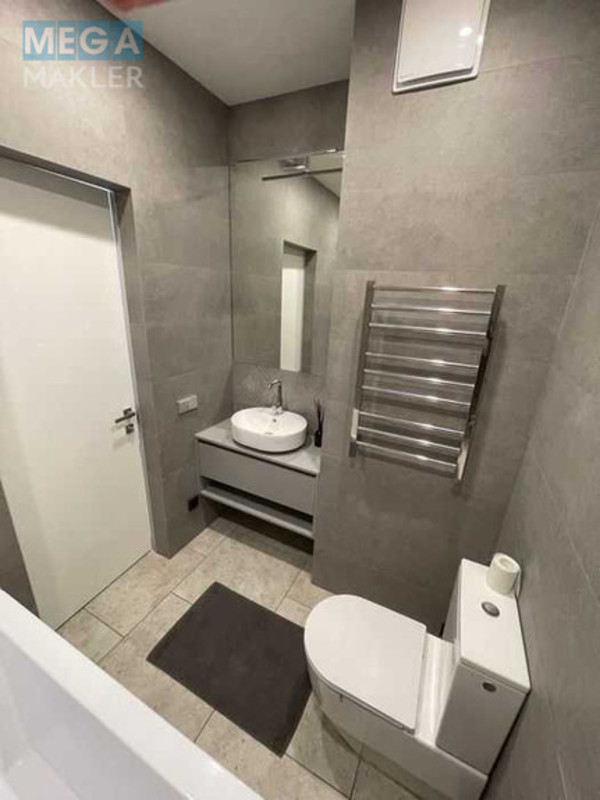 Оренда 3 кімнатної квартири, <a class="location-link" href="/kiev/" title="Недвижимость Київ">Київ</a>, <a class="location-link" href="/kiev/pecherskij/" title="Недвижимость Печерський район">Печерський р-н</a>, Предславинская ул., 57 (изображение 22)