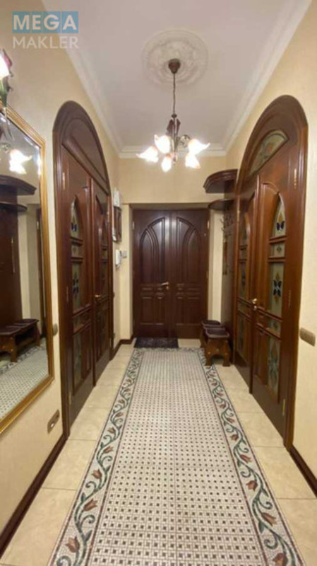 Оренда 3 кімнатної квартири, <a class="location-link" href="/kiev/" title="Недвижимость Київ">Київ</a>, <a class="location-link" href="/kiev/pecherskij/" title="Недвижимость Печерський район">Печерський р-н</a>, Заньковецкой ул., 8 (изображение 3)