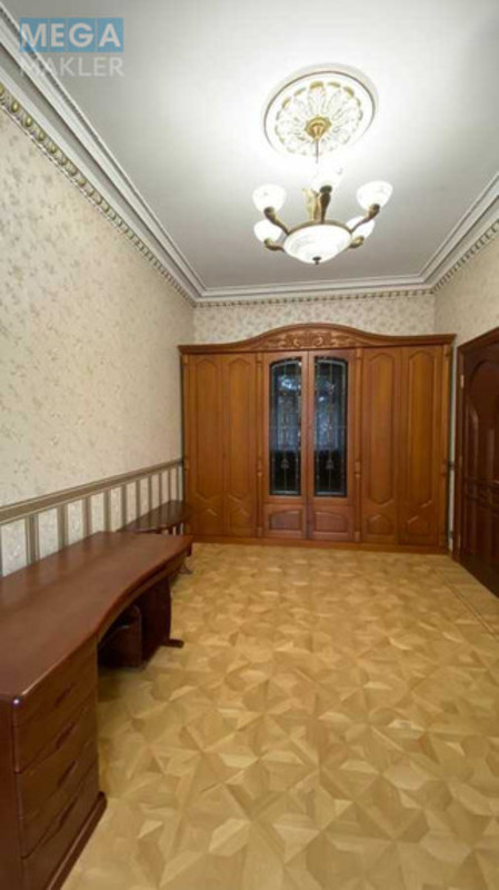 Оренда 3 кімнатної квартири, <a class="location-link" href="/kiev/" title="Недвижимость Київ">Київ</a>, <a class="location-link" href="/kiev/pecherskij/" title="Недвижимость Печерський район">Печерський р-н</a>, Заньковецкой ул., 8 (изображение 4)
