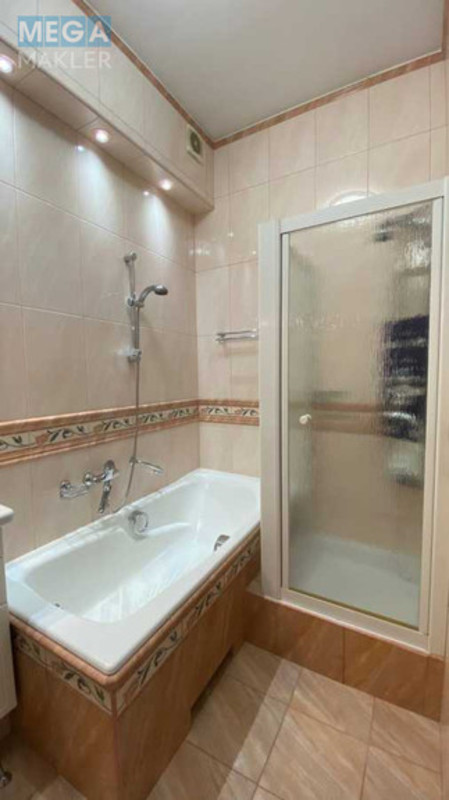 Оренда 3 кімнатної квартири, <a class="location-link" href="/kiev/" title="Недвижимость Київ">Київ</a>, <a class="location-link" href="/kiev/pecherskij/" title="Недвижимость Печерський район">Печерський р-н</a>, Заньковецкой ул., 8 (изображение 11)
