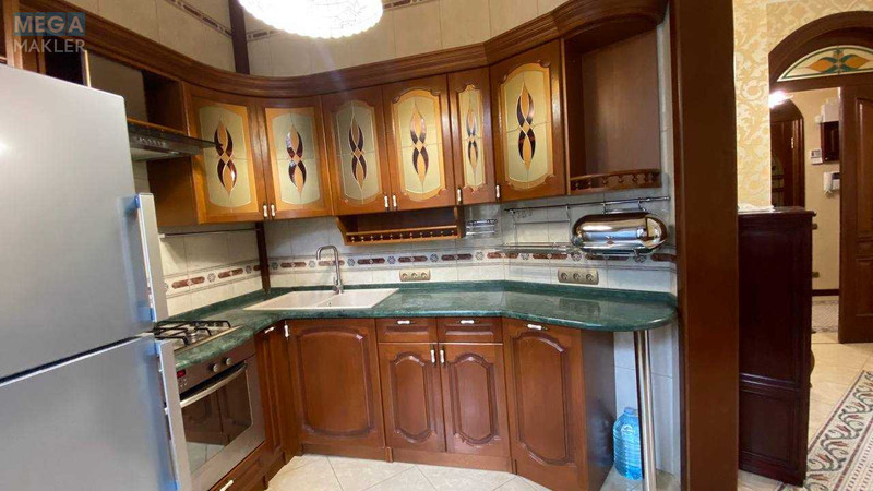 Оренда 3 кімнатної квартири, <a class="location-link" href="/kiev/" title="Недвижимость Київ">Київ</a>, <a class="location-link" href="/kiev/pecherskij/" title="Недвижимость Печерський район">Печерський р-н</a>, Заньковецкой ул., 8 (изображение 16)