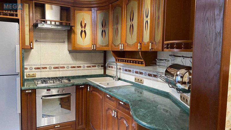Оренда 3 кімнатної квартири, <a class="location-link" href="/kiev/" title="Недвижимость Київ">Київ</a>, <a class="location-link" href="/kiev/pecherskij/" title="Недвижимость Печерський район">Печерський р-н</a>, Заньковецкой ул., 8 (изображение 17)