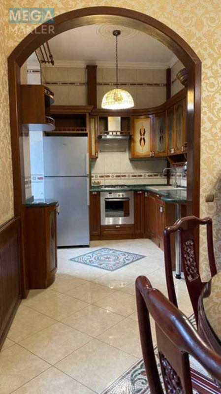 Оренда 3 кімнатної квартири, <a class="location-link" href="/kiev/" title="Недвижимость Київ">Київ</a>, <a class="location-link" href="/kiev/pecherskij/" title="Недвижимость Печерський район">Печерський р-н</a>, Заньковецкой ул., 8 (изображение 18)