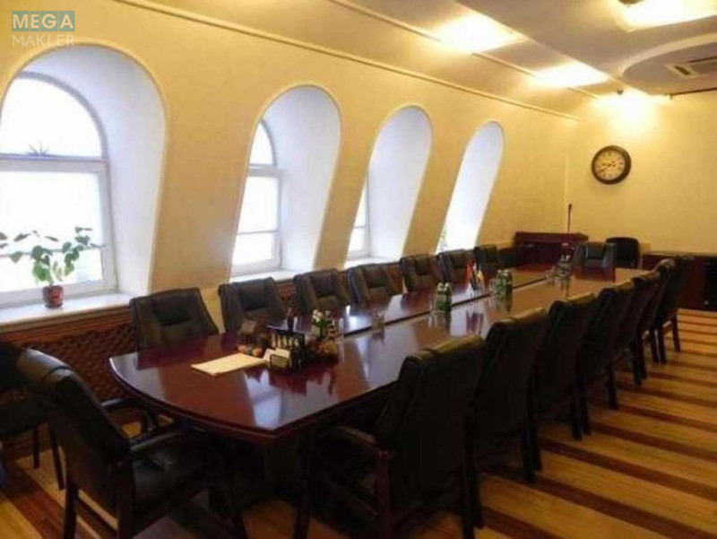 Продаж комерційної нерухомості, 1&nbsp;780&nbsp;кв.м, под офис, <a class="location-link" href="/kiev/" title="Недвижимость Київ">Київ</a>, <a class="location-link" href="/kiev/goloseevskij/" title="Недвижимость Голосіївський район">Голосіївський р-н</a>, Саксаганского ул., 67б (изображение 3)