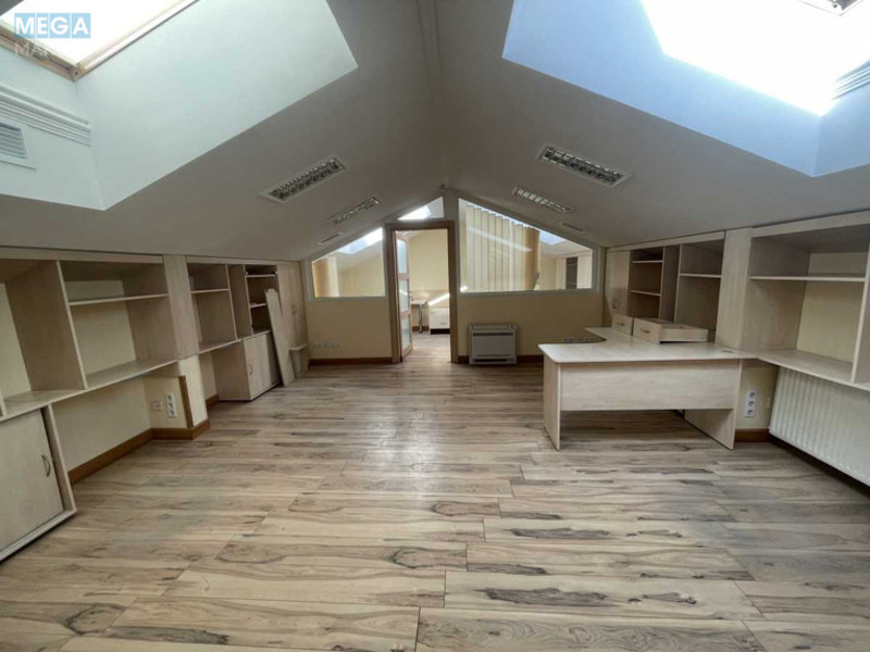 Продаж комерційної нерухомості, 1&nbsp;780&nbsp;кв.м, под офис, <a class="location-link" href="/kiev/" title="Недвижимость Київ">Київ</a>, <a class="location-link" href="/kiev/goloseevskij/" title="Недвижимость Голосіївський район">Голосіївський р-н</a>, Саксаганского ул., 67б (изображение 6)