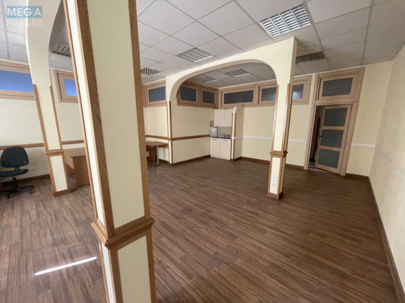 Продаж комерційної нерухомості, 1&nbsp;780&nbsp;кв.м, под офис, <a class="location-link" href="/kiev/" title="Недвижимость Київ">Київ</a>, <a class="location-link" href="/kiev/goloseevskij/" title="Недвижимость Голосіївський район">Голосіївський р-н</a>, Саксаганского ул., 67б (изображение 13)