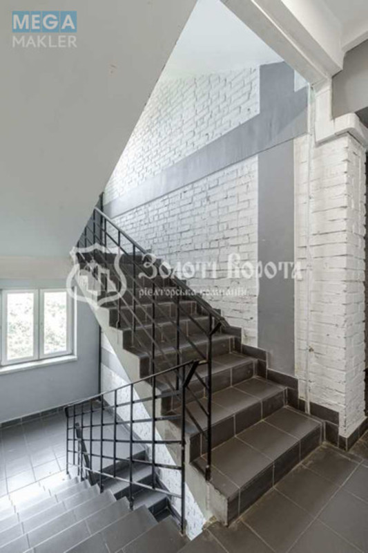 Продаж 1 кімнатної квартири (29/17/4), 3 пов. 5 пов. будинку, <a class="location-link" href="/kiev/" title="Недвижимость Київ">Київ</a>, <a class="location-link" href="/kiev/goloseevskij/" title="Недвижимость Голосіївський район">Голосіївський р-н</a>, Майкопська вул., 1а (изображение 19)