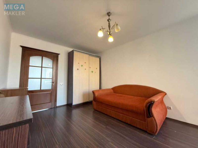 Продаж 3 кімнатної квартири (103/54/17), 3 пов. 16 пов. будинку, <a class="location-link" href="/kiev/" title="Недвижимость Київ">Київ</a>, <a class="location-link" href="/kiev/solomenskij/" title="Недвижимость Солом'янський район">Солом'янський р-н</a>, Смілянська вул., 15 (изображение 6)