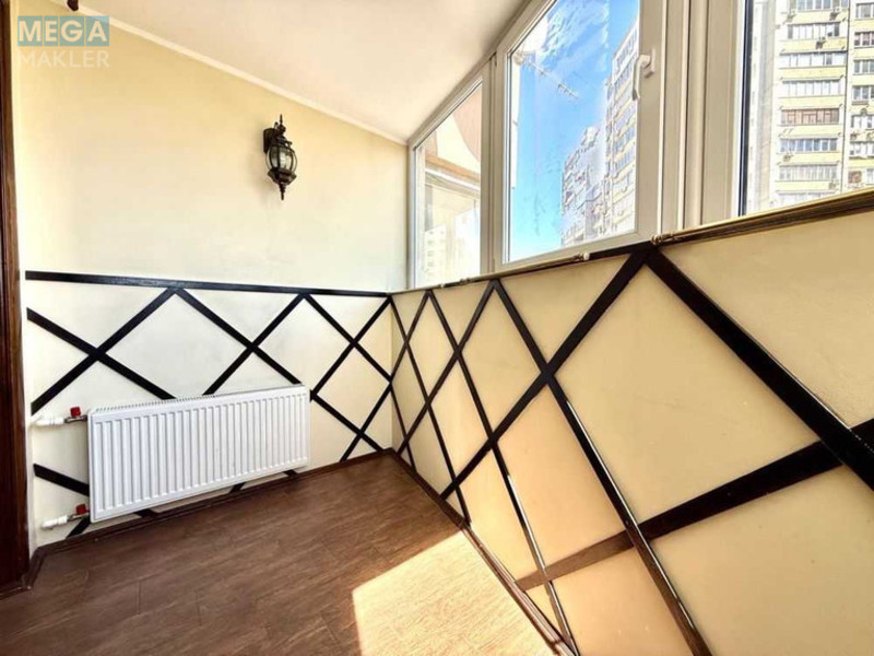 Продаж 3 кімнатної квартири (103/54/17), 3 пов. 16 пов. будинку, <a class="location-link" href="/kiev/" title="Недвижимость Київ">Київ</a>, <a class="location-link" href="/kiev/solomenskij/" title="Недвижимость Солом'янський район">Солом'янський р-н</a>, Смілянська вул., 15 (изображение 16)