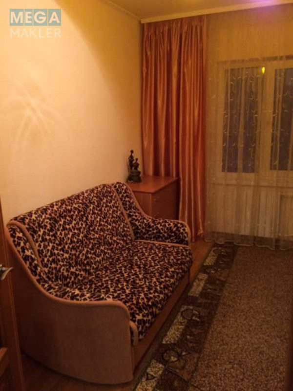 Оренда 3 кімнатної квартири, <a class="location-link" href="/kiev/" title="Недвижимость Київ">Київ</a>, <a class="location-link" href="/kiev/podolskij/" title="Недвижимость Подільський район">Подільський р-н</a>, Правды просп., 10 (изображение 6)