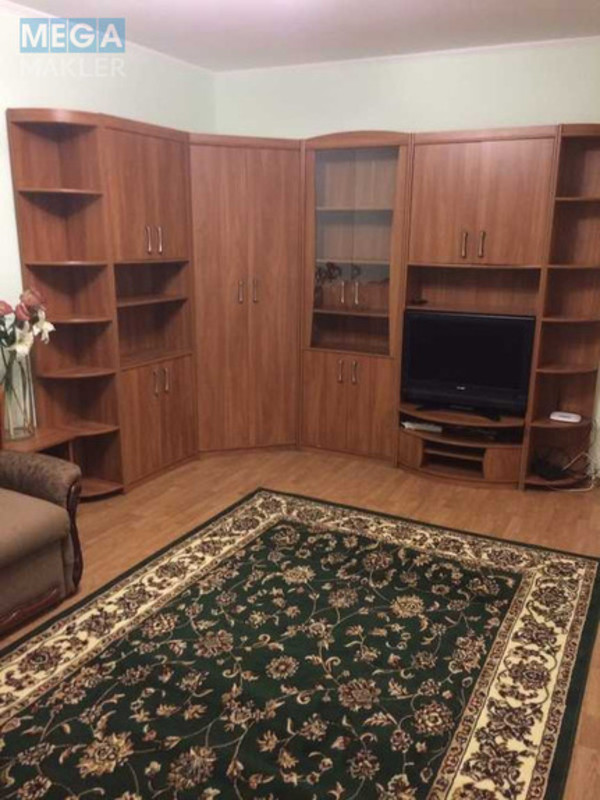 Оренда 3 кімнатної квартири, <a class="location-link" href="/kiev/" title="Недвижимость Київ">Київ</a>, <a class="location-link" href="/kiev/podolskij/" title="Недвижимость Подільський район">Подільський р-н</a>, Правды просп., 10 (изображение 12)