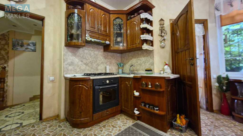 Продаж дома, 2&nbsp;поверху, 220&nbsp;кв.м, 6&nbsp;кімнат, ділянка 9&nbsp;соток, <a class="location-link" href="/gnatovka-selo-kv/" title="Недвижимость Гнатівка">Гнатівка</a>, Старо-Житомирська (изображение 13)