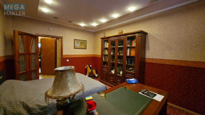 Продаж дома, 2&nbsp;поверху, 220&nbsp;кв.м, 6&nbsp;кімнат, ділянка 9&nbsp;соток, <a class="location-link" href="/gnatovka-selo-kv/" title="Недвижимость Гнатівка">Гнатівка</a>, Старо-Житомирська (изображение 18)