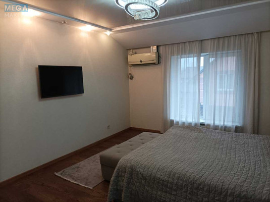 Оренда дома, <a class="location-link" href="/kiev/" title="Недвижимость Київ">Київ</a>, <a class="location-link" href="/kiev/darnickij/" title="Недвижимость Дарницький район">Дарницький р-н</a>, Центральна вул. (изображение 13)