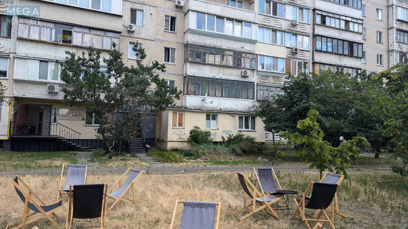 Продаж 2 кімнатної квартири (70/?/?), 1 пов. 10 пов. будинку, <a class="location-link" href="/kiev/" title="Недвижимость Київ">Київ</a>, <a class="location-link" href="/kiev/darnickij/" title="Недвижимость Дарницький район">Дарницький р-н</a>, Михайла Драгоманова вул., 11 (изображение 8)