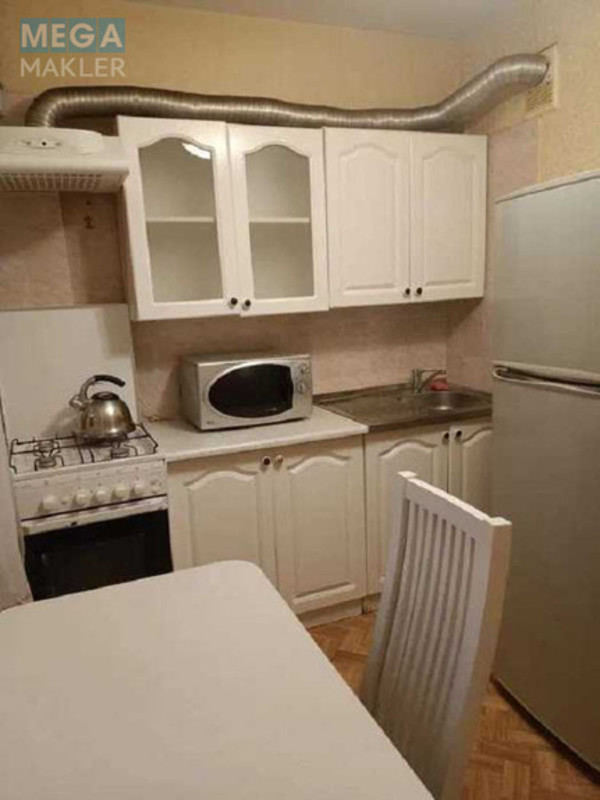 Оренда 1 кімнатної квартири, <a class="location-link" href="/kiev/" title="Недвижимость Київ">Київ</a>, <a class="location-link" href="/kiev/pecherskij/" title="Недвижимость Печерський район">Печерський р-н</a>, Велика Васильківська вул., 94 (изображение 3)