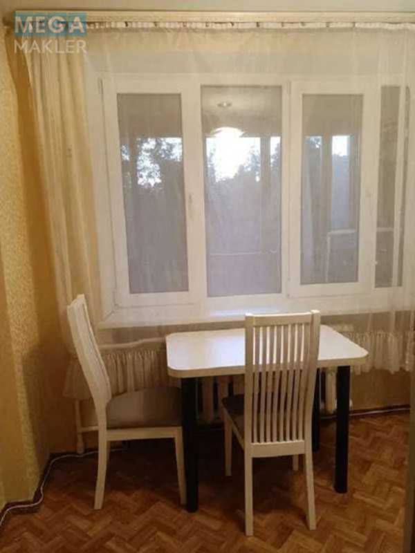Оренда 1 кімнатної квартири, <a class="location-link" href="/kiev/" title="Недвижимость Київ">Київ</a>, <a class="location-link" href="/kiev/pecherskij/" title="Недвижимость Печерський район">Печерський р-н</a>, Велика Васильківська вул., 94 (изображение 4)