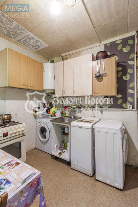 Продаж 1 кімнатної квартири (33/15/5), 1 пов. 9 пов. будинку, <a class="location-link" href="/kiev/" title="Недвижимость Київ">Київ</a>, <a class="location-link" href="/kiev/solomenskij/" title="Недвижимость Солом'янський район">Солом'янський р-н</a>, Металістів пров., 1 (изображение 5)