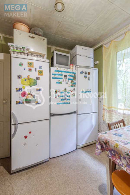 Продаж 1 кімнатної квартири (33/15/5), 1 пов. 9 пов. будинку, <a class="location-link" href="/kiev/" title="Недвижимость Київ">Київ</a>, <a class="location-link" href="/kiev/solomenskij/" title="Недвижимость Солом'янський район">Солом'янський р-н</a>, Металістів пров., 1 (изображение 6)