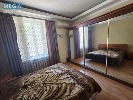 Продаж 3 кімнатної квартири (64/43/8), 2 пов. 5 пов. будинку, <a class="location-link" href="/dnepropetrovsk/" title="Недвижимость Дніпра">Дніпро</a>, <a class="location-link" href="/dnepropetrovsk/krasnogvardejskij/" title="Недвижимость Червоногвардійський район">Червоногвардійський р-н</a>, Независимости (изображение 4)