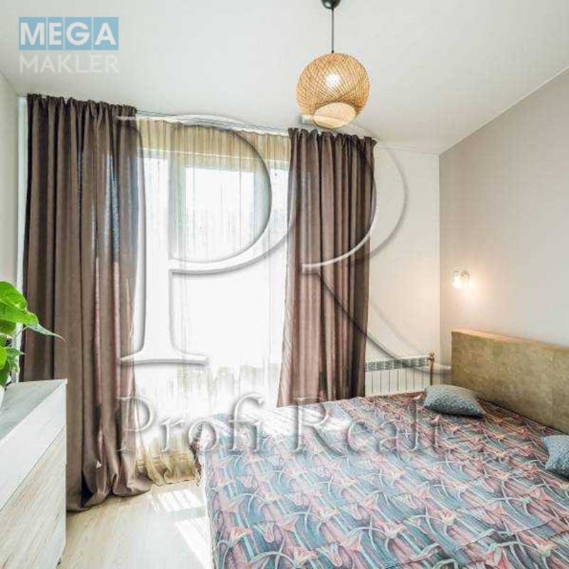 Продаж 3 кімнатної квартири (86/42/17), 2 пов. 2 пов. будинку, <a class="location-link" href="/gatnoe/" title="Недвижимость Гатне">Гатне</a>, Салютна вулиця (изображение 3)