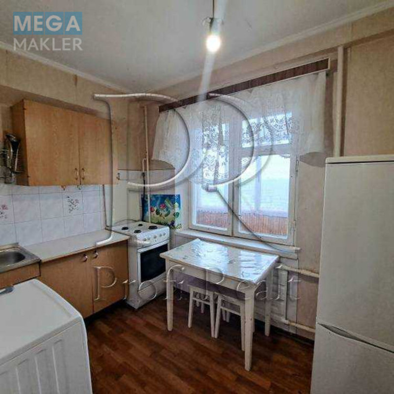 Продаж 1 кімнатної квартири (35/15/7), 8 пов. 9 пов. будинку, <a class="location-link" href="/kiev/" title="Недвижимость Київ">Київ</a>, <a class="location-link" href="/kiev/desnyanskij/" title="Недвижимость Деснянський район">Деснянський р-н</a>, Лісовий проспект, 33 (изображение 2)