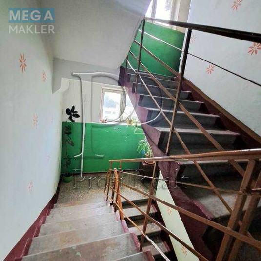 Продаж 1 кімнатної квартири (35/15/7), 8 пов. 9 пов. будинку, <a class="location-link" href="/kiev/" title="Недвижимость Київ">Київ</a>, <a class="location-link" href="/kiev/desnyanskij/" title="Недвижимость Деснянський район">Деснянський р-н</a>, Лісовий проспект, 33 (изображение 14)