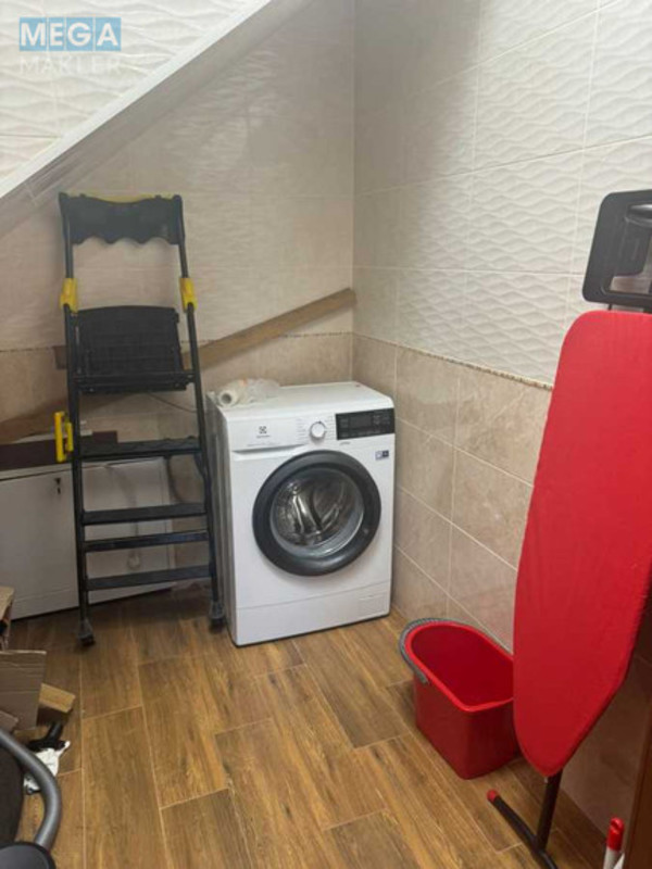 Продаж дома, 3&nbsp;поверху, 115&nbsp;кв.м, 4&nbsp;кімнати, ділянка 1,50&nbsp;сотка, <a class="location-link" href="/hotov/" title="Недвижимость Хотів">Хотів</a>, Ярослава Мудрого, 25 (изображение 13)