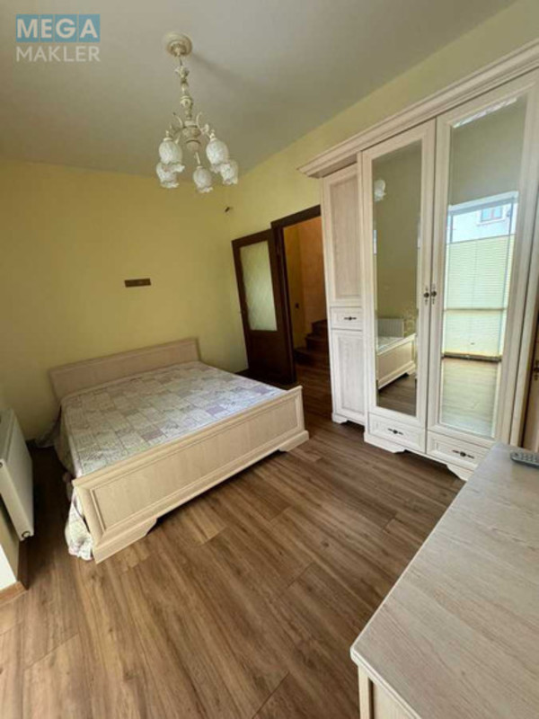 Продаж дома, 3&nbsp;поверху, 115&nbsp;кв.м, 4&nbsp;кімнати, ділянка 1,50&nbsp;сотка, <a class="location-link" href="/hotov/" title="Недвижимость Хотів">Хотів</a>, Ярослава Мудрого, 25 (изображение 15)