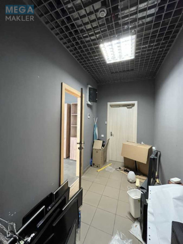 Оренда комерційної нерухомості, 300&nbsp;кв.м, под офис, <a class="location-link" href="/kiev/" title="Недвижимость Київ">Київ</a>, <a class="location-link" href="/kiev/pecherskij/" title="Недвижимость Печерський район">Печерський р-н</a>, Евгения Коновальца ул., 36Д (изображение 6)