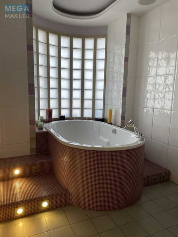 Продаж 3 кімнатної квартири (140/?/18), 9 пов. 17 пов. будинку, <a class="location-link" href="/kiev/" title="Недвижимость Київ">Київ</a>, <a class="location-link" href="/kiev/solomenskij/" title="Недвижимость Солом'янський район">Солом'янський р-н</a>, Кудряшова вул. (изображение 3)