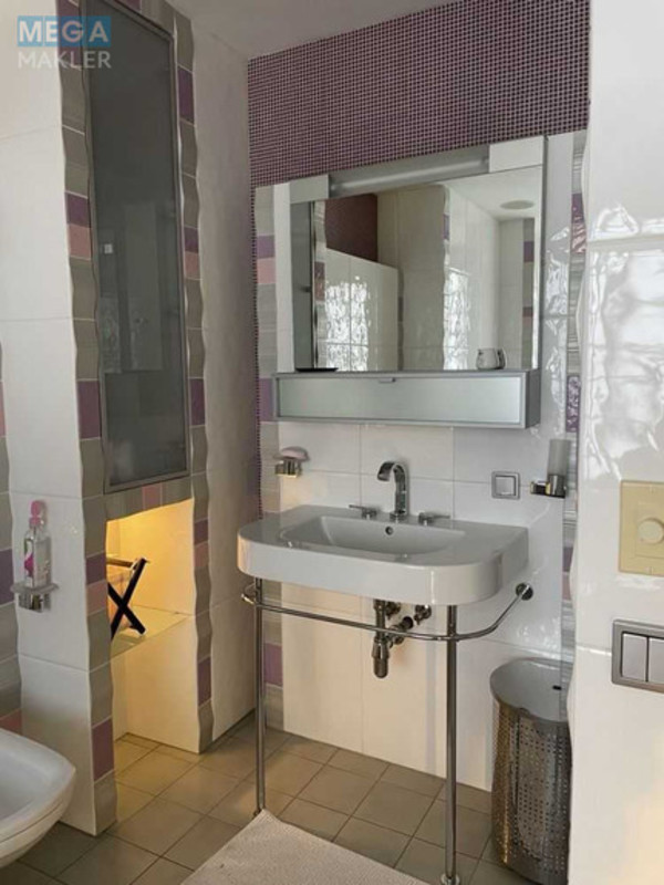 Продаж 3 кімнатної квартири (140/?/18), 9 пов. 17 пов. будинку, <a class="location-link" href="/kiev/" title="Недвижимость Київ">Київ</a>, <a class="location-link" href="/kiev/solomenskij/" title="Недвижимость Солом'янський район">Солом'янський р-н</a>, Кудряшова вул. (изображение 4)