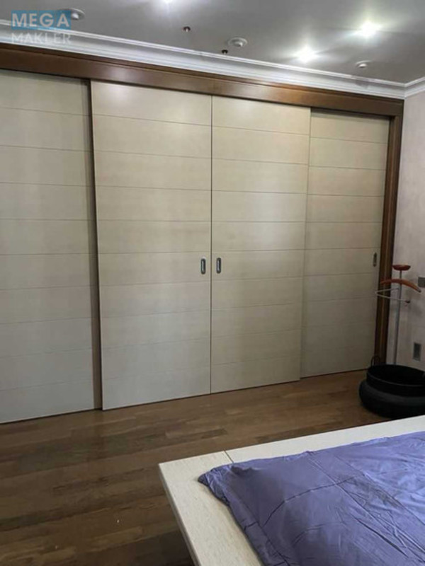 Продаж 3 кімнатної квартири (140/?/18), 9 пов. 17 пов. будинку, <a class="location-link" href="/kiev/" title="Недвижимость Київ">Київ</a>, <a class="location-link" href="/kiev/solomenskij/" title="Недвижимость Солом'янський район">Солом'янський р-н</a>, Кудряшова вул. (изображение 5)
